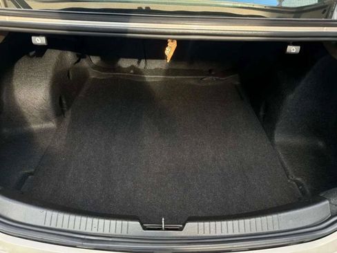 Used 2022 Chevrolet Malibu LT image 13