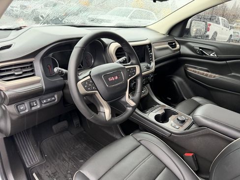 Used 2023 GMC Acadia Denali w/ Denali Ultimate Package image 17