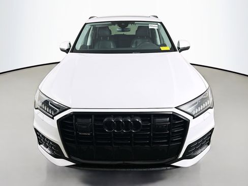 Used 2023 Audi Q7 3.0T Premium Plus AWD/4WD image 2