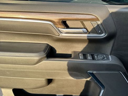 Used 2023 Chevrolet Silverado 1500 RST image 15