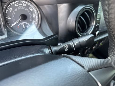 Used 2023 Toyota Tacoma TRD Off-Road w/ Advanced Technology Package AWD/4WD image 23