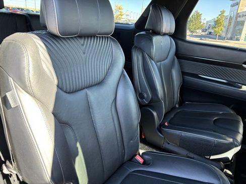 Used 2023 Hyundai Palisade Calligraphy image 20