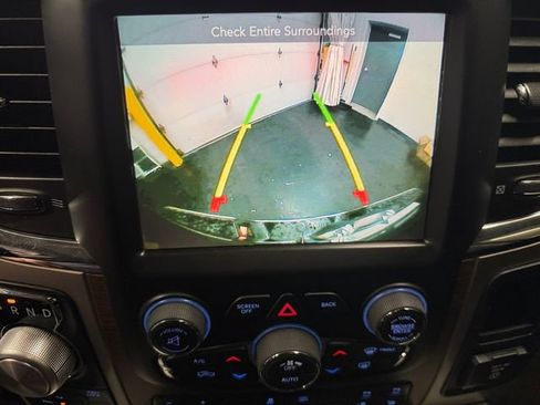 Used 2016 RAM 1500 Laramie w/ Convenience Group AWD/4WD image 17