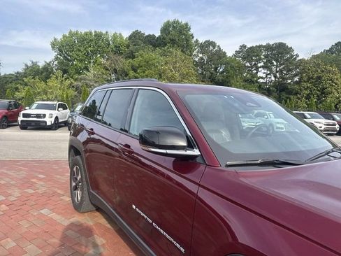 Used 2024 Jeep Grand Cherokee Limited 4xe AWD/4WD image 18