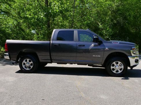 Used 2025 RAM 3500 Big Horn AWD/4WD image 33