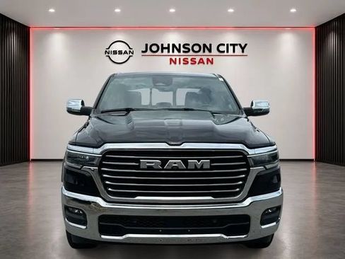 Used 2025 RAM 1500 Laramie AWD/4WD image 10