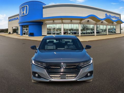 Certified 2022 Honda Accord Sport image 3