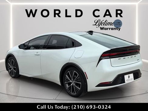 Used 2024 Toyota Prius Limited w/ Limited Premium Package FWD image 5