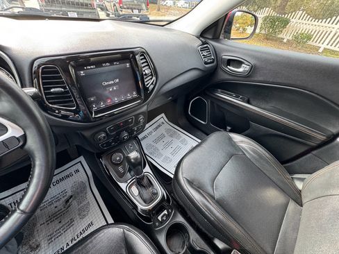 Used 2018 Jeep Compass Limited w/ Navigation Group image 19
