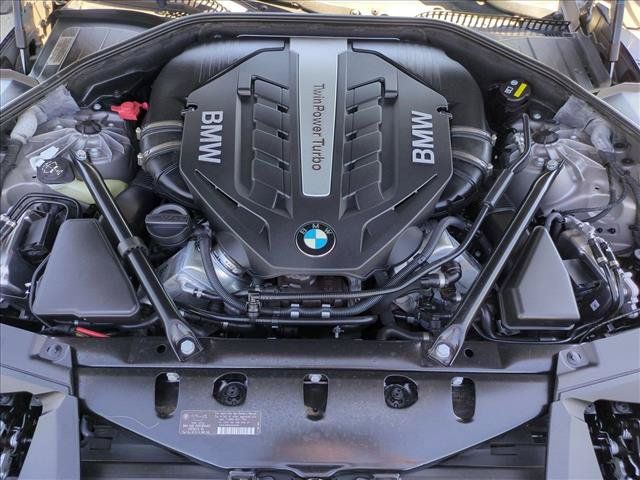 Used 2015 BMW 750Li RWD image 22