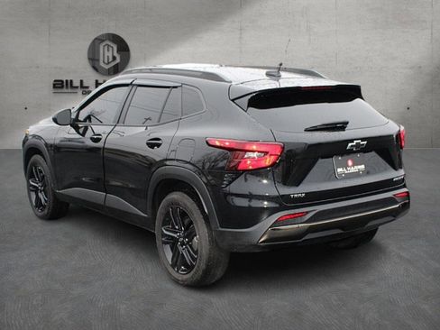 Used 2024 Chevrolet Trax ACTIV w/ Sunroof Package image 8