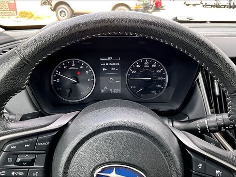 Used 2025 Subaru Outback Premium AWD/4WD image 18