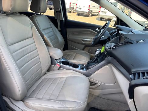Used 2016 Ford Escape SE w/ SE Leather Comfort Package AWD/4WD image 18