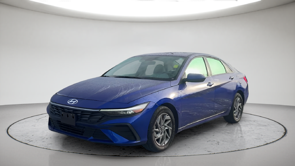 Used 2024 Hyundai Elantra SEL FWD image 1