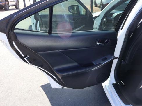 Used 2016 Lexus IS 200t image 27