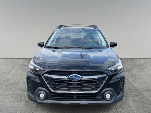 Used 2023 Subaru Outback Premium image 8