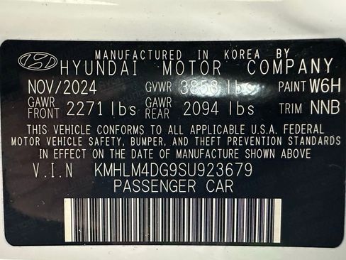 Used 2025 Hyundai Elantra Sport image 10