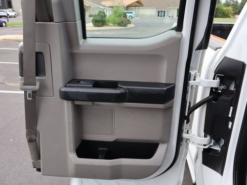Used 2018 Ford F250 XL w/ Power Equipment Group AWD/4WD image 26