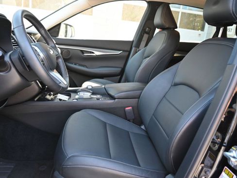 Used 2023 INFINITI QX50 Pure AWD/4WD image 14