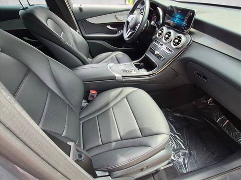 Certified 2021 Mercedes-Benz GLC 300 image 21
