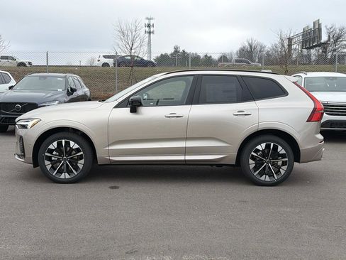 New 2026 Volvo XC60 B5 Plus w/ Protection Package Premier image 4