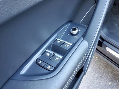 Used 2021 Audi Q5 2.0T Premium Plus w/ Premium Plus Package image 18