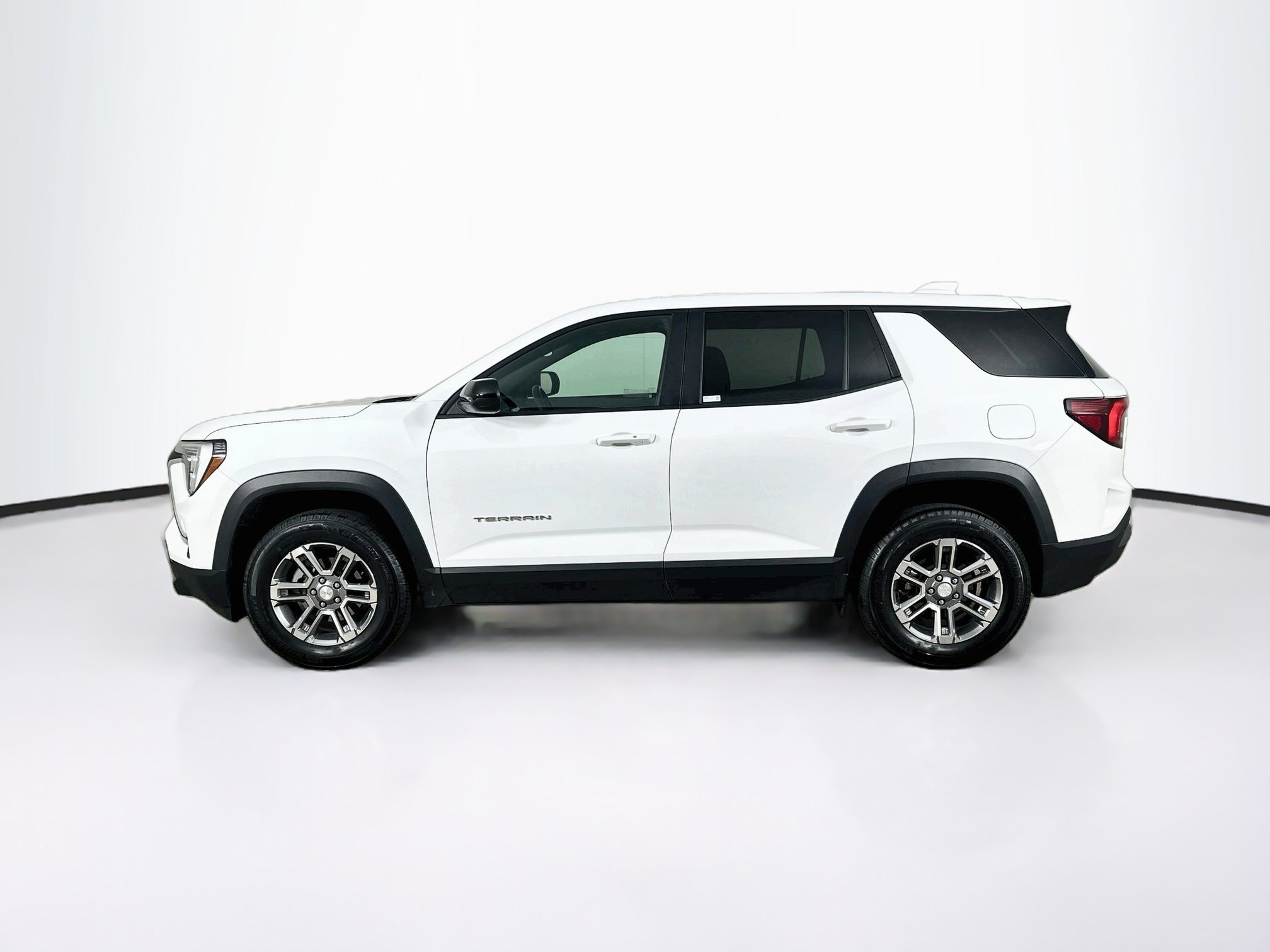 Used 2026 GMC Terrain Elevation FWD image 4