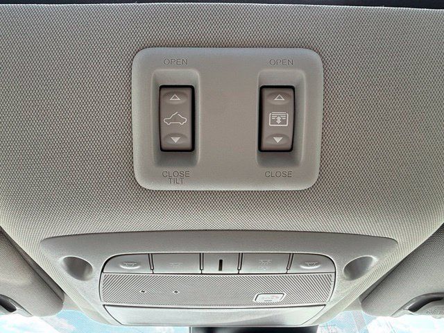 Used 2024 Nissan Murano Platinum w/ Cargo Package FWD image 26