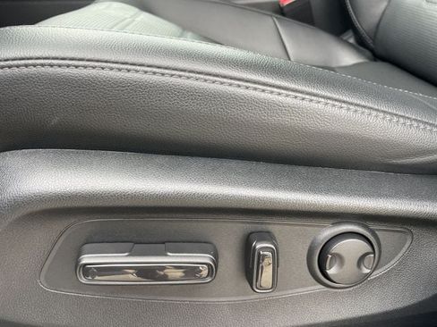 Used 2025 Honda CR-V EX-L image 25