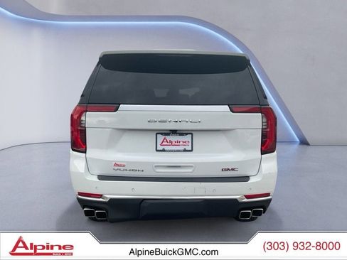 Used 2025 GMC Yukon Denali AWD/4WD image 4
