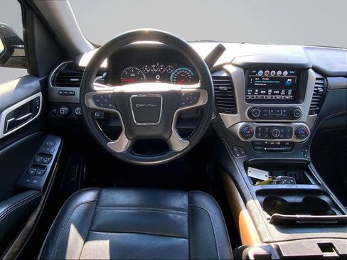 Used 2018 GMC Yukon Denali w/ Open Road Package AWD/4WD image 16
