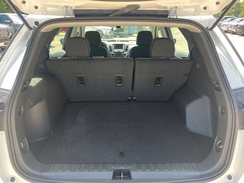 Used 2023 Chevrolet Equinox LS FWD image 13