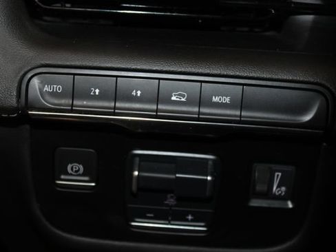 Certified 2023 Cadillac Escalade Premium Luxury AWD/4WD image 27