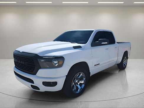 Used 2022 RAM 1500 Big Horn w/ Night Edition AWD/4WD image 3