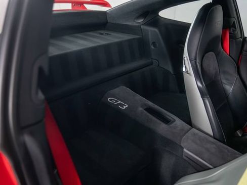 Used 2015 Porsche 911 GT3 RWD image 29