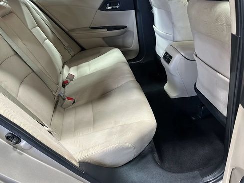 Used 2016 Honda Accord EX image 14