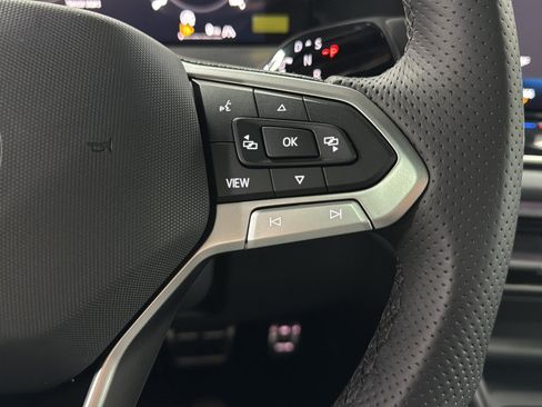 New 2026 Volkswagen Tiguan SE R-Line AWD/4WD image 21