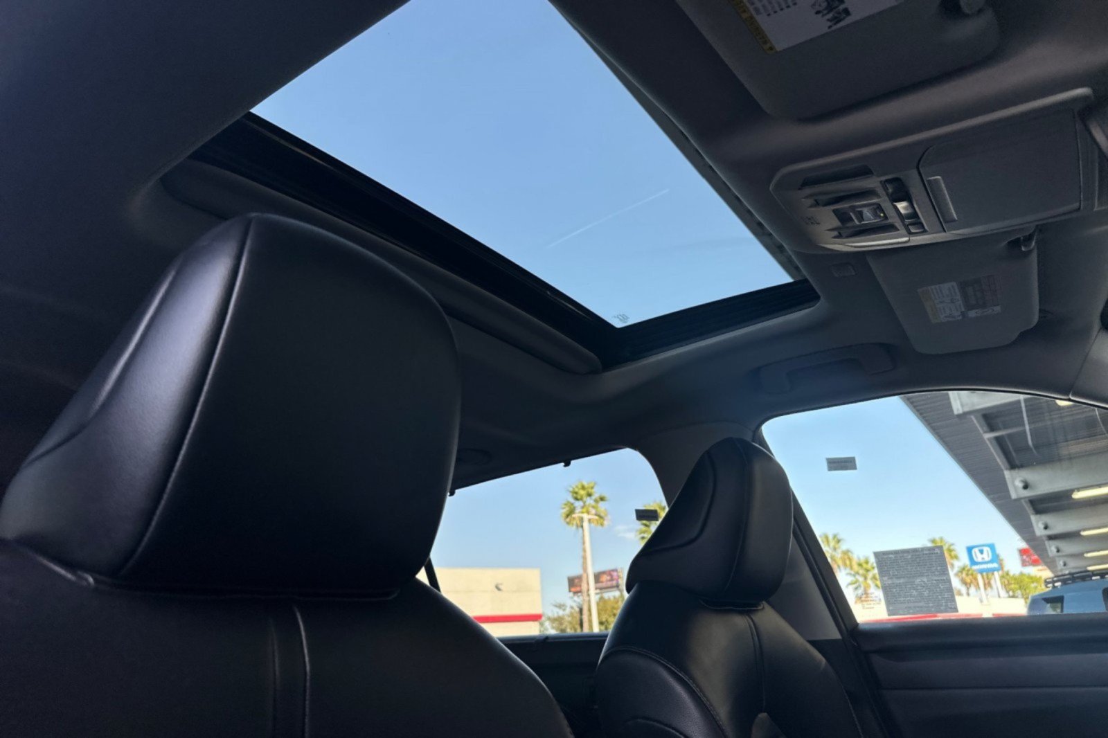 Certified 2022 Toyota Highlander XLE FWD image 17