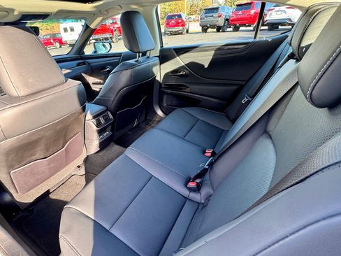 Used 2023 Lexus ES 350 w/ Accessory Package (Z1) FWD image 13