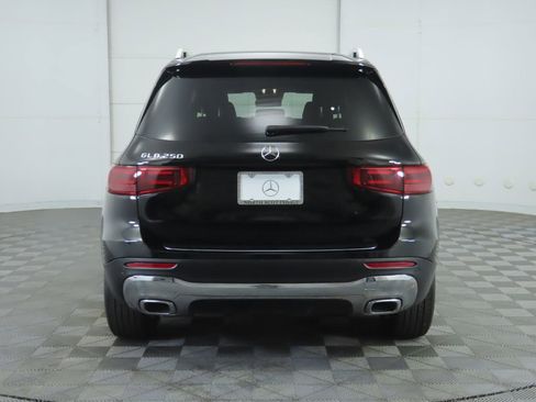 Certified 2025 Mercedes-Benz GLB 250 image 6