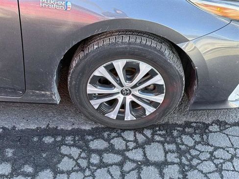 Used 2021 Toyota Prius Prime XLE image 27