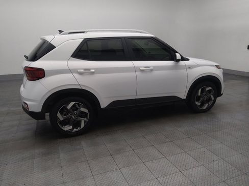Used 2021 Hyundai Venue SEL w/ Cargo Package image 10
