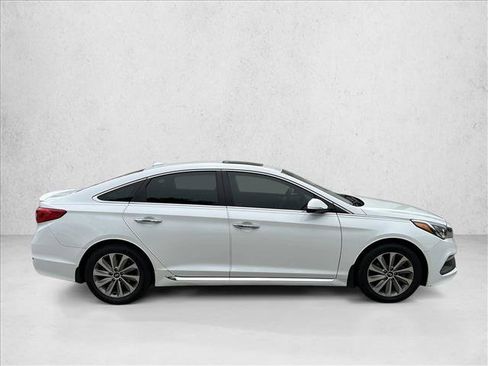 Used 2017 Hyundai Sonata Sport w/ Value Edition Package 02 FWD image 4