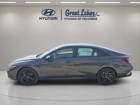 New 2026 Hyundai Elantra Sport FWD image 8
