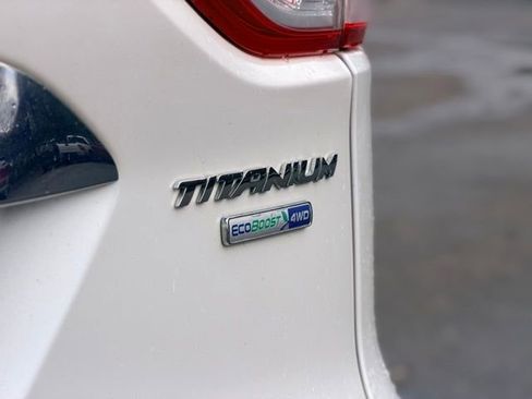 Used 2014 Ford Escape Titanium w/ Equipment Group 401A AWD/4WD image 29