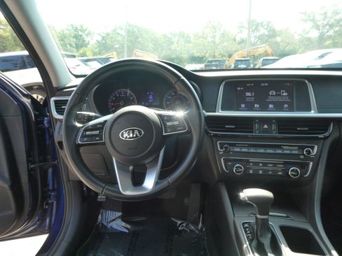 Used 2019 Kia Optima S w/ S Panoramic Sunroof Package FWD image 15