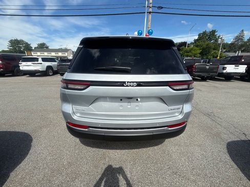 New 2026 Jeep Grand Cherokee Limited AWD/4WD image 4