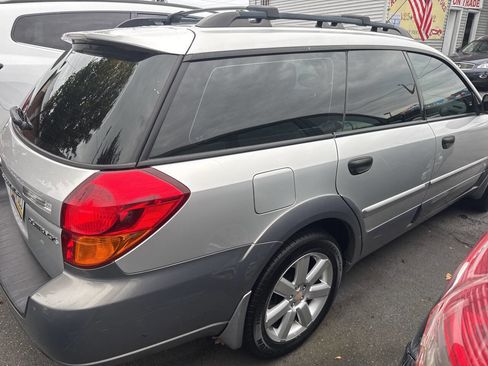 Used 2007 Subaru Outback 2.5i image 4