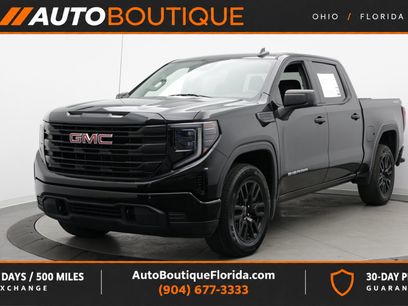 Used 2023 GMC Sierra 1500 Pro w/ Graphite Edition