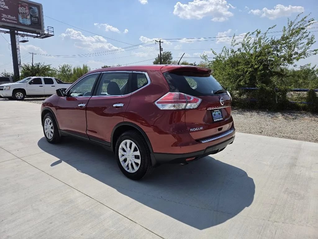 Used 2015 Nissan Rogue S FWD image 8